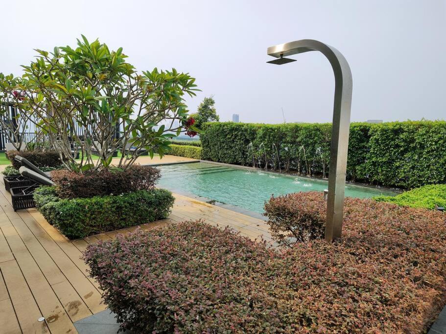 Infinity Pool 2Br Suite 7Pax @Beacon @Georgetown Exterior photo